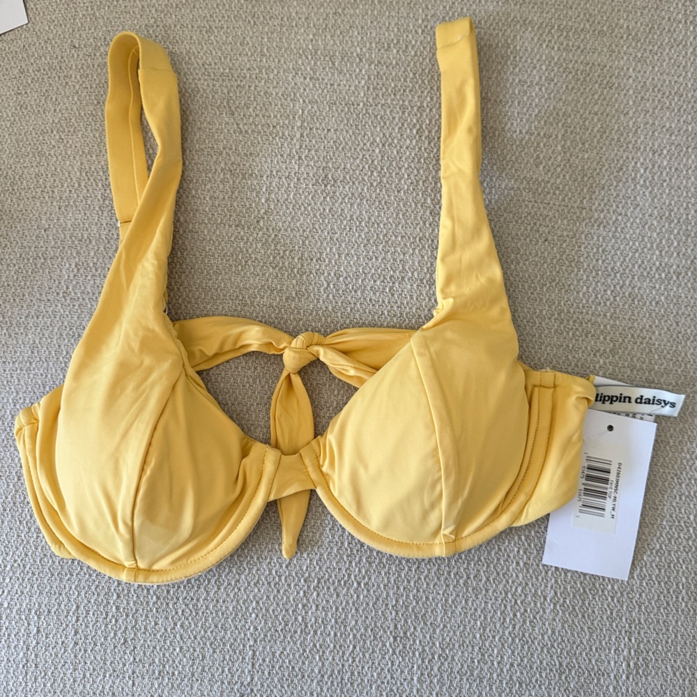 Dippin’ Daisy’s NWT Butter Yellow Bikini Top - M